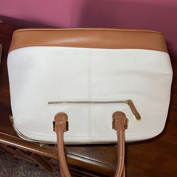 Joy & Iman White Timeless Chic Pebble Satchel Purse + Wallet - Picture 10 of 16